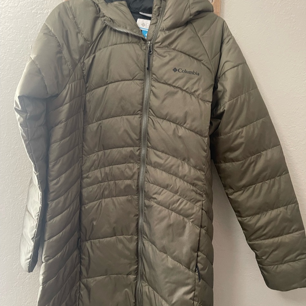 Columbia Women’s Olive Puffer Coat